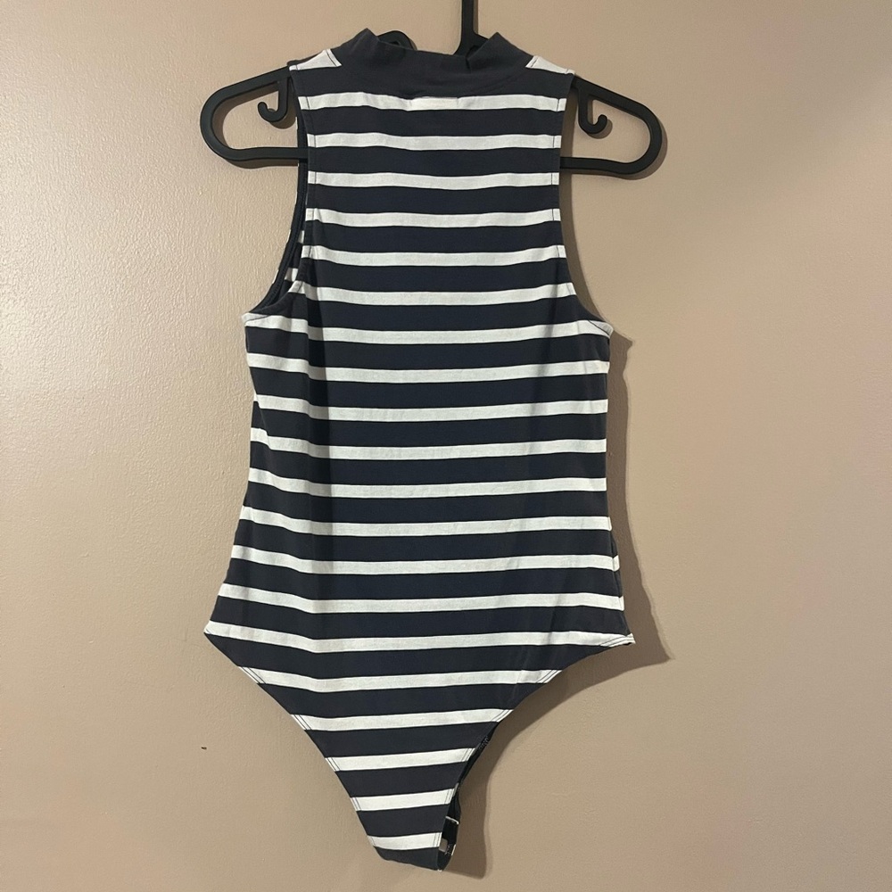 Striped bodysuit - Picture 2 of 5